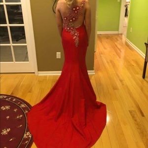 Size 4 (fits like a 0-2) Tarik Ediz